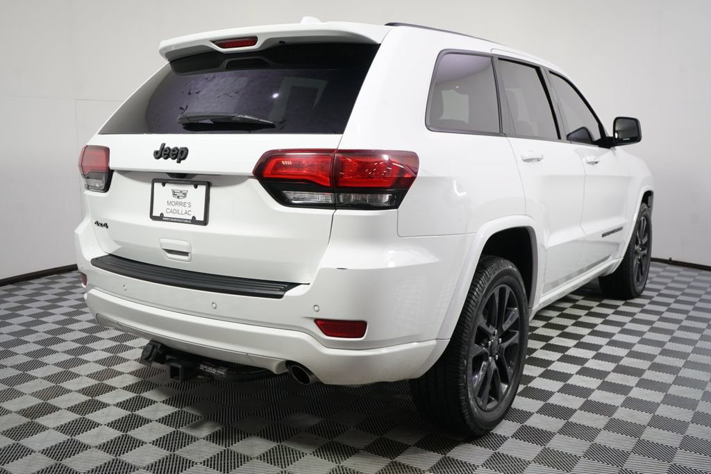 Used 2021 Jeep Grand Cherokee Laredo X AWD/4WD image 6