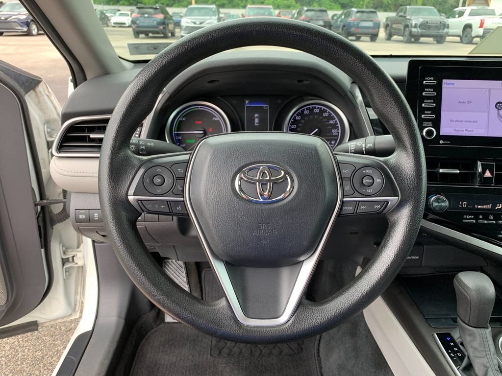Used 2022 Toyota Camry LE FWD image 26