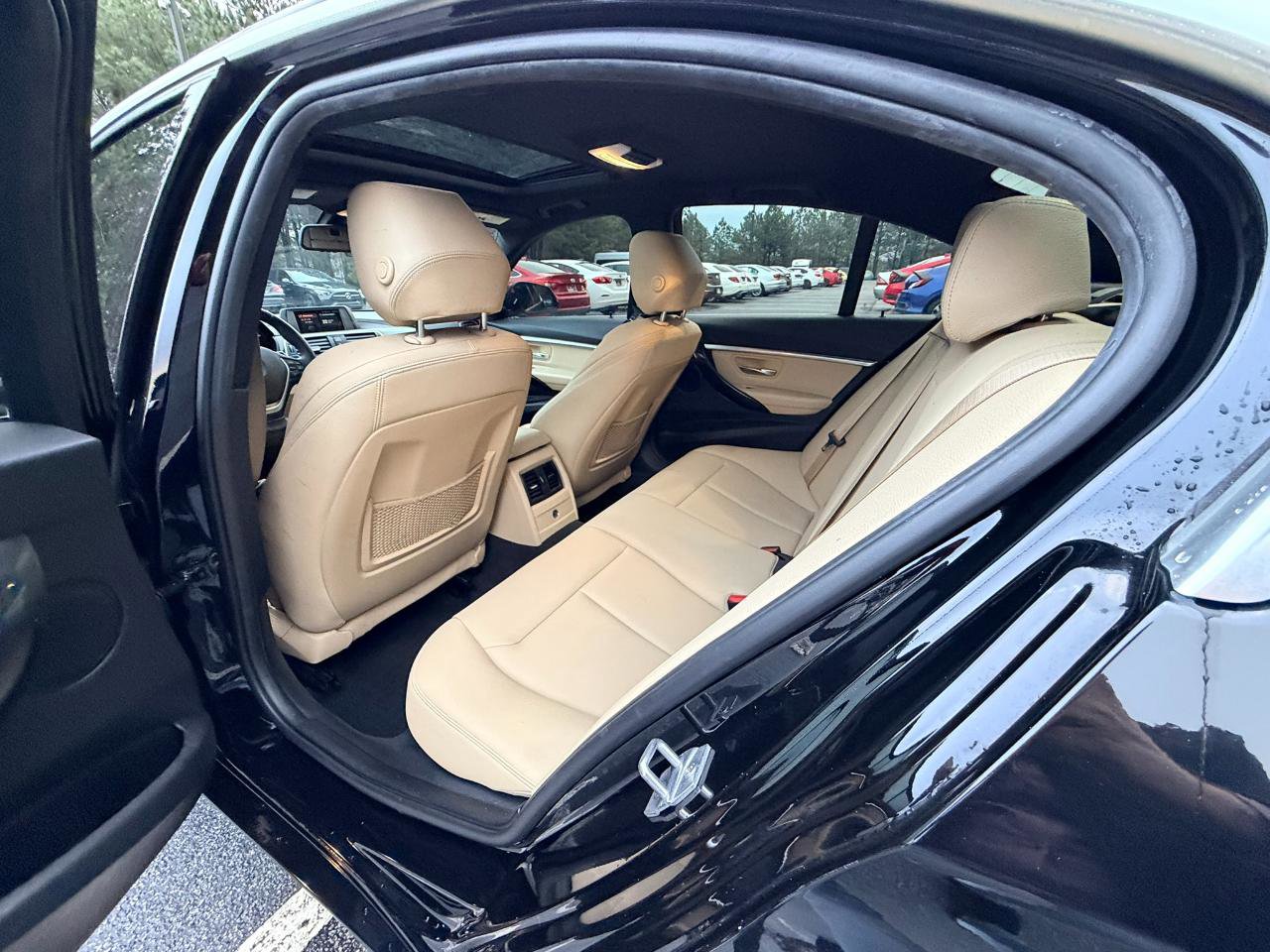 Used 2018 BMW 330i Sedan w/ Convenience Package RWD image 10