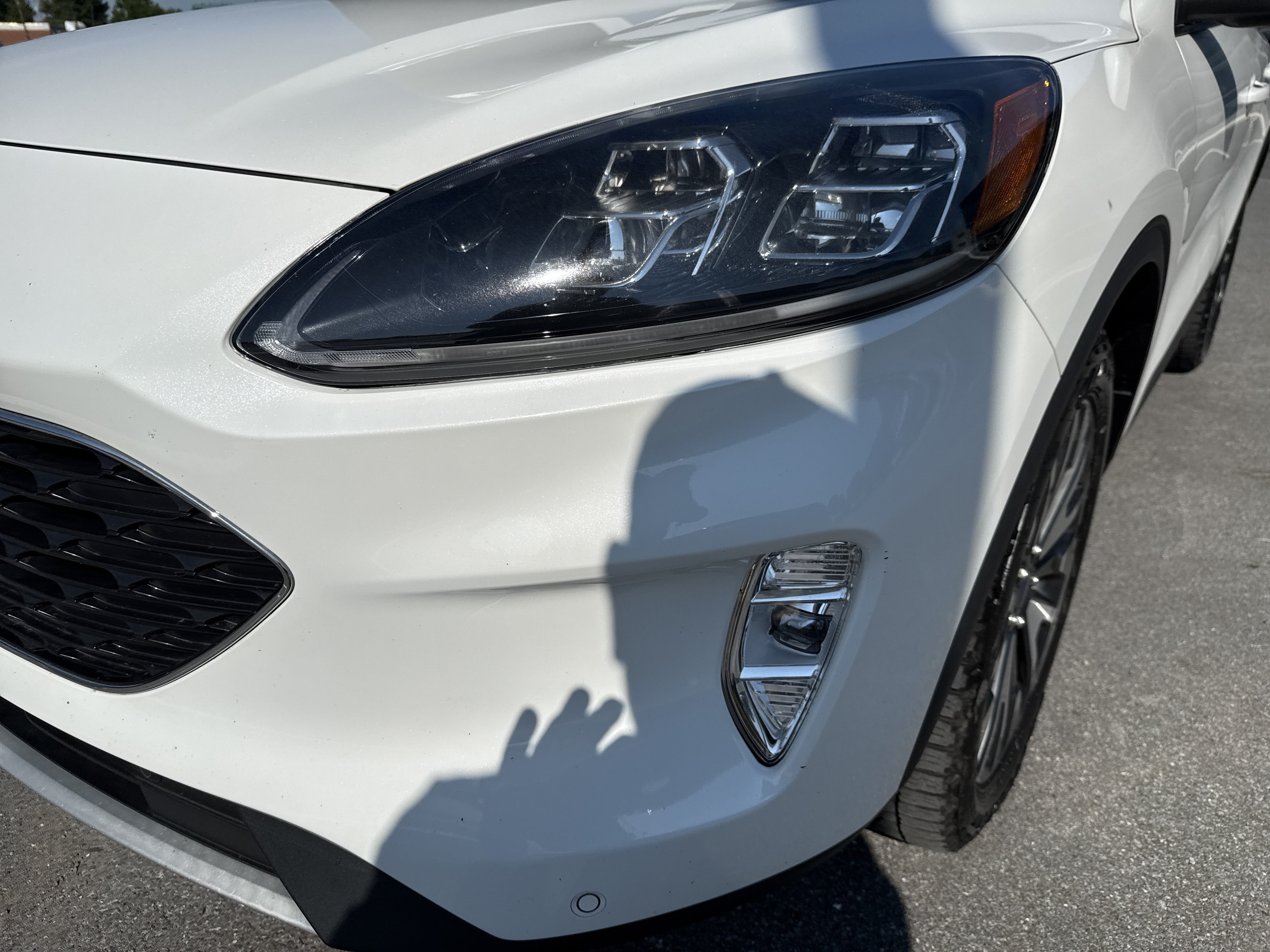 Used 2022 Ford Escape Titanium AWD/4WD image 10