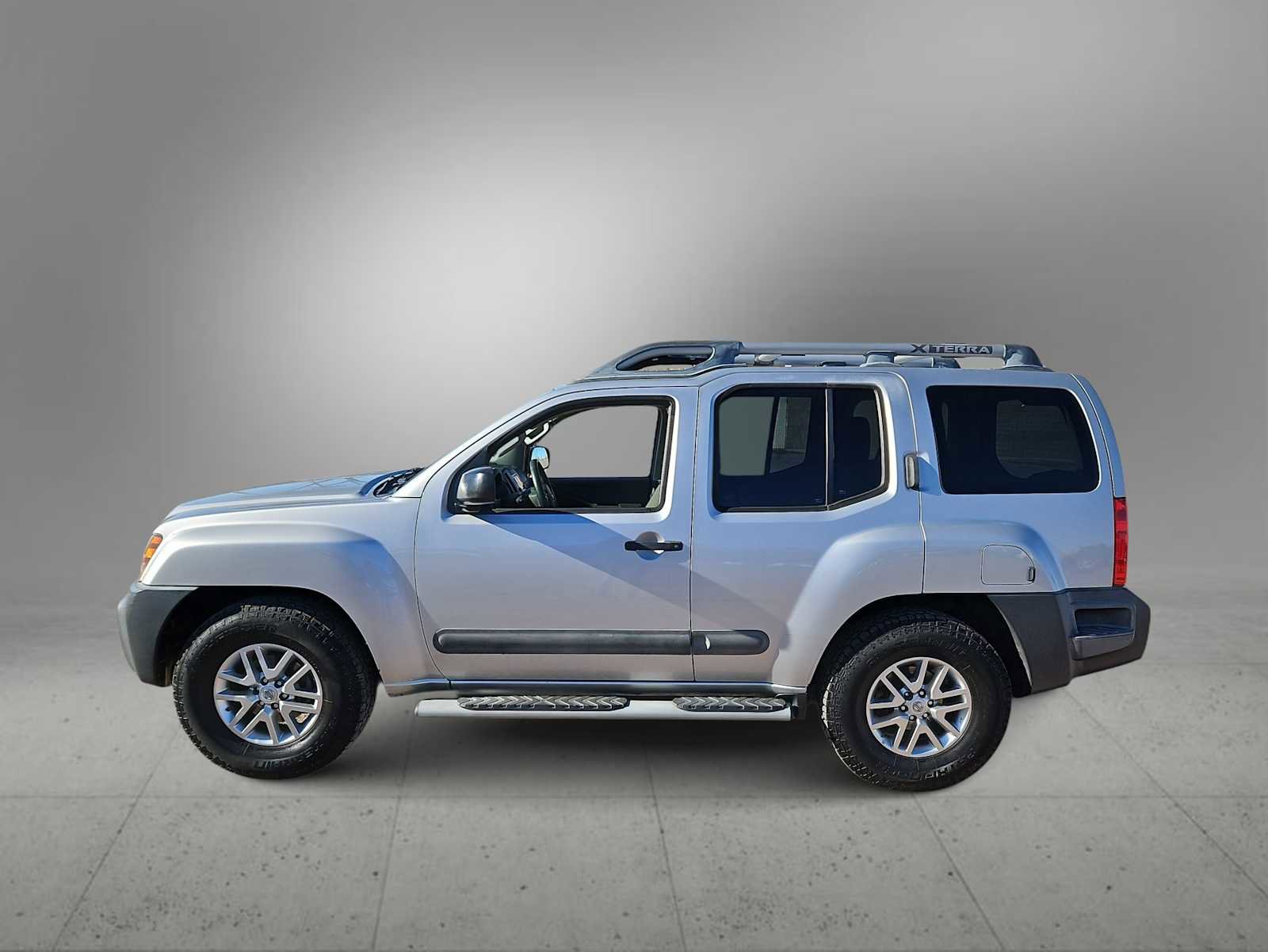 Used 2015 Nissan Xterra S w/ Value Package image 5