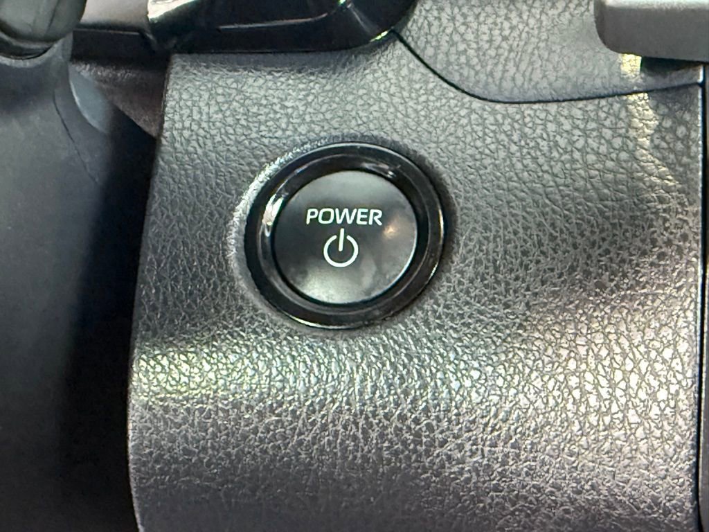 Certified 2025 Toyota Camry SE image 30