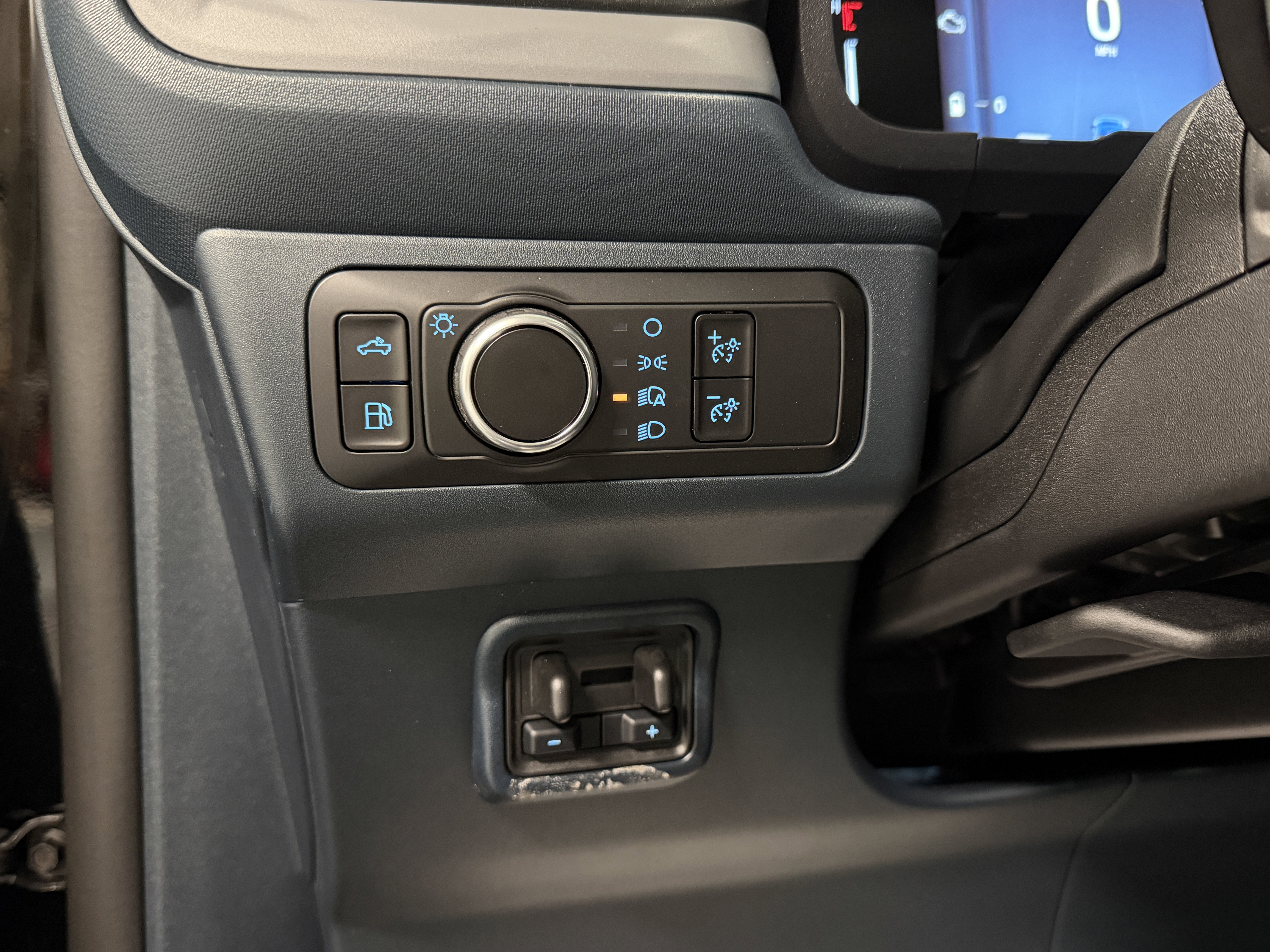 New 2026 Ford Maverick Lariat w/ Black Appearance Package image 18