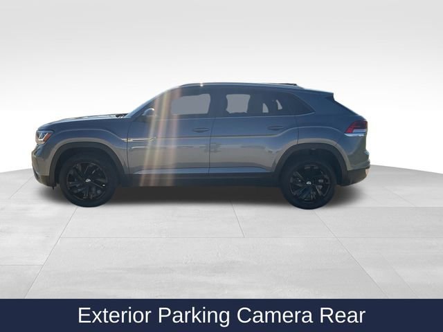 Used 2023 Volkswagen Atlas Cross Sport SE w/ Black Wheel Package image 6