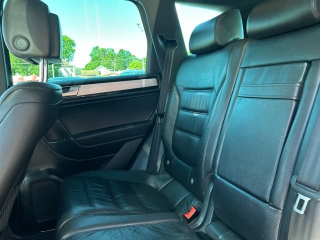 Used 2017 Volkswagen Touareg Wolfsburg Edition AWD/4WD image 19