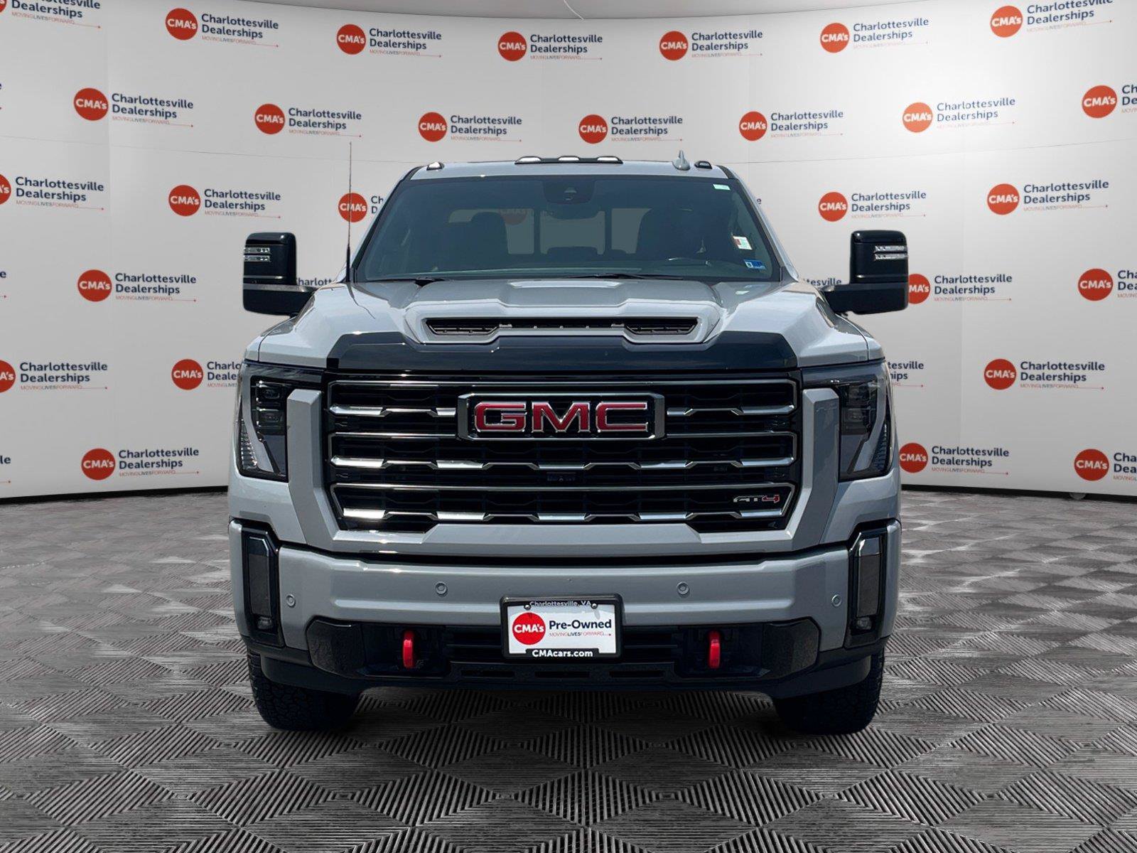 Used 2024 GMC Sierra 2500 AT4 w/ AT4 Premium Plus Package AWD/4WD image 8