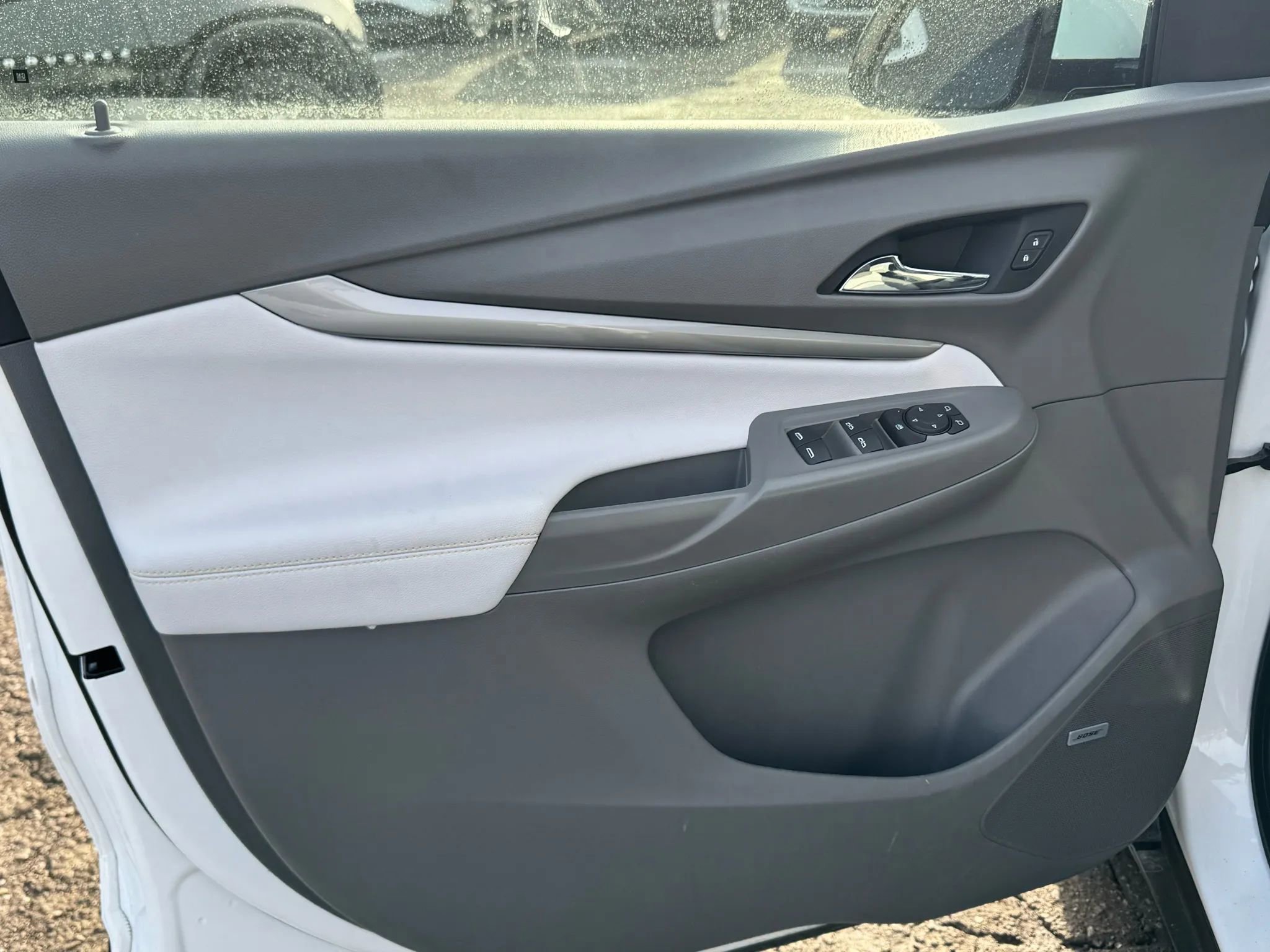 Used 2022 Chevrolet Bolt EUV Premier w/ Sun & Sound Package image 15