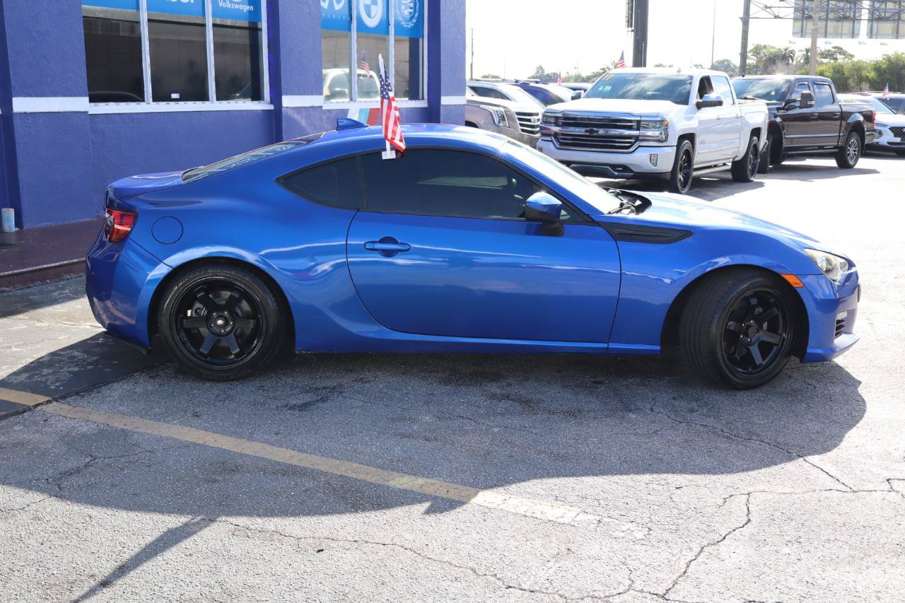 Used 2016 Subaru BRZ Premium RWD image 2