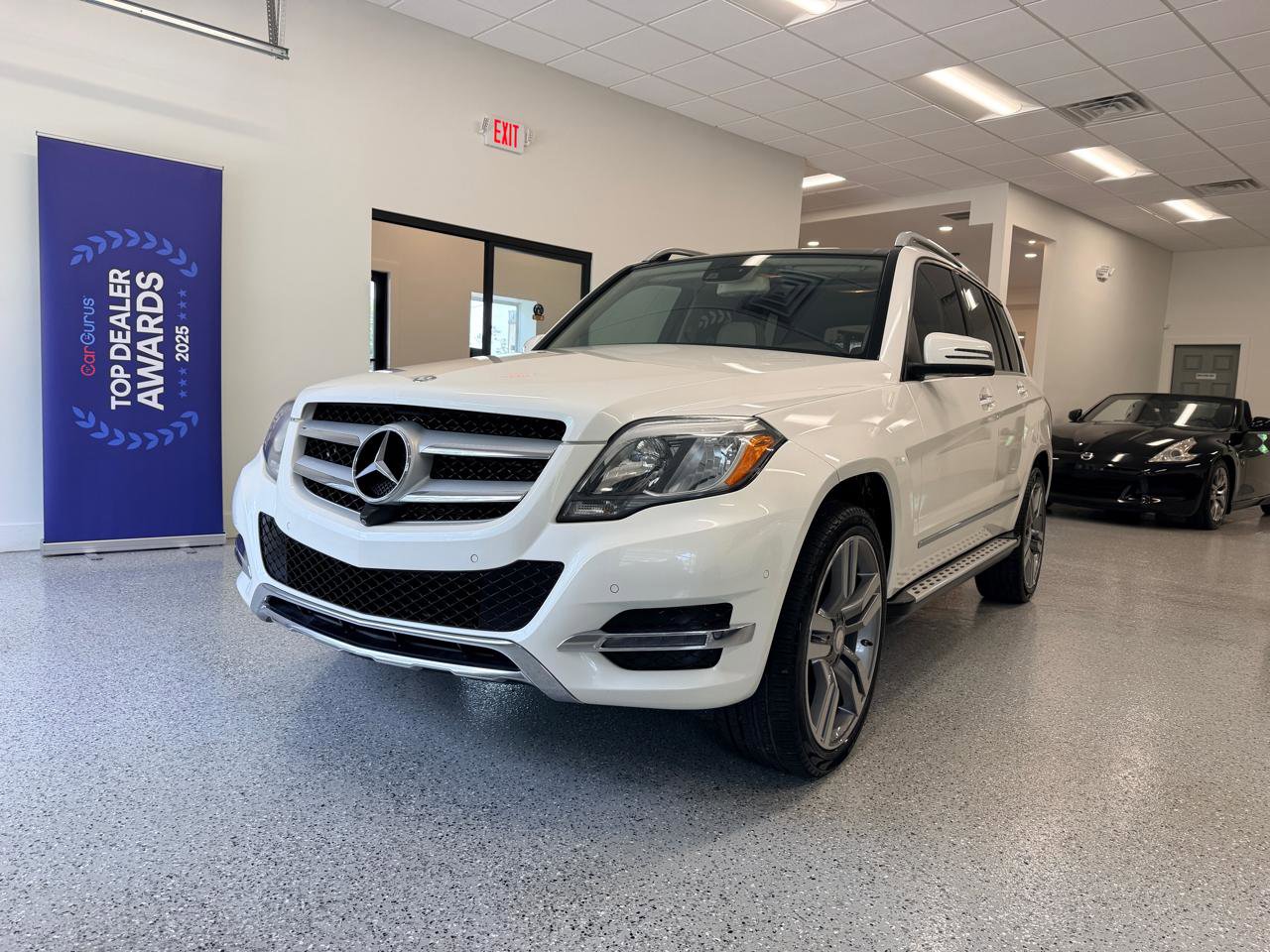 Used 2014 Mercedes-Benz GLK 350 2WD image 3
