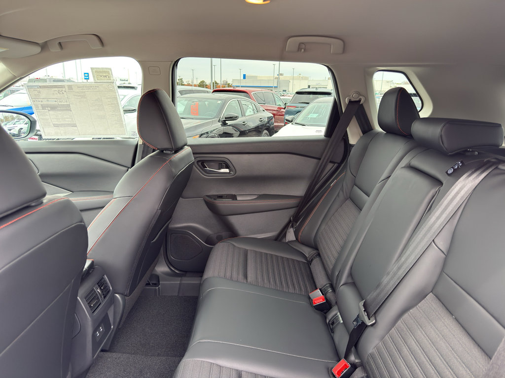 New 2026 Nissan Rogue SV AWD/4WD image 32