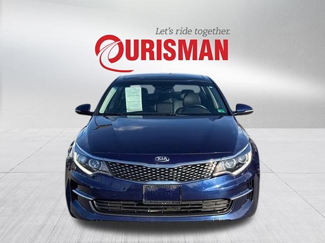 Used 2017 Kia Optima EX w/ Premium Package image 3
