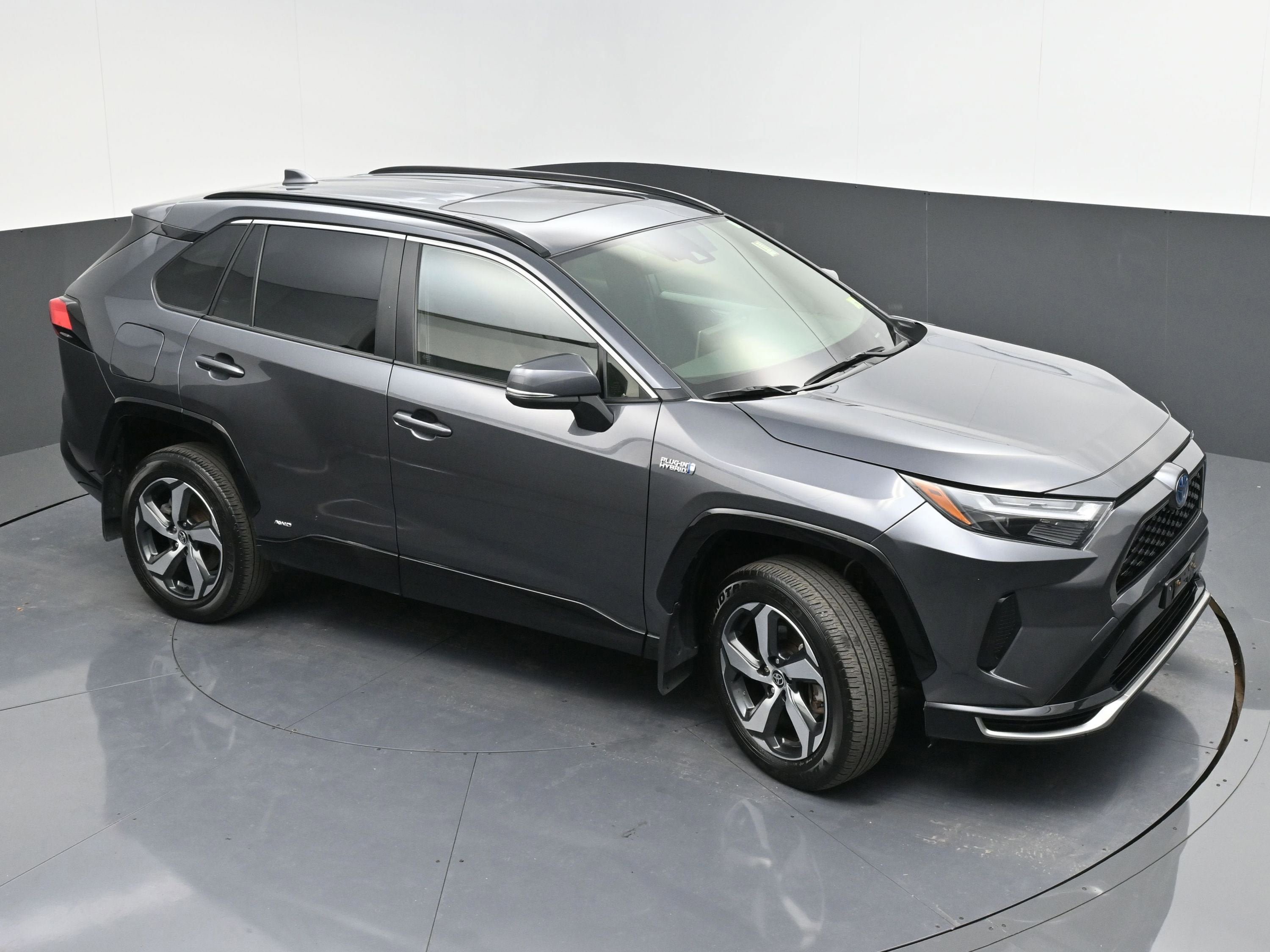 Used 2023 Toyota RAV4 SE w/ Weather & Moonroof Package AWD/4WD image 49