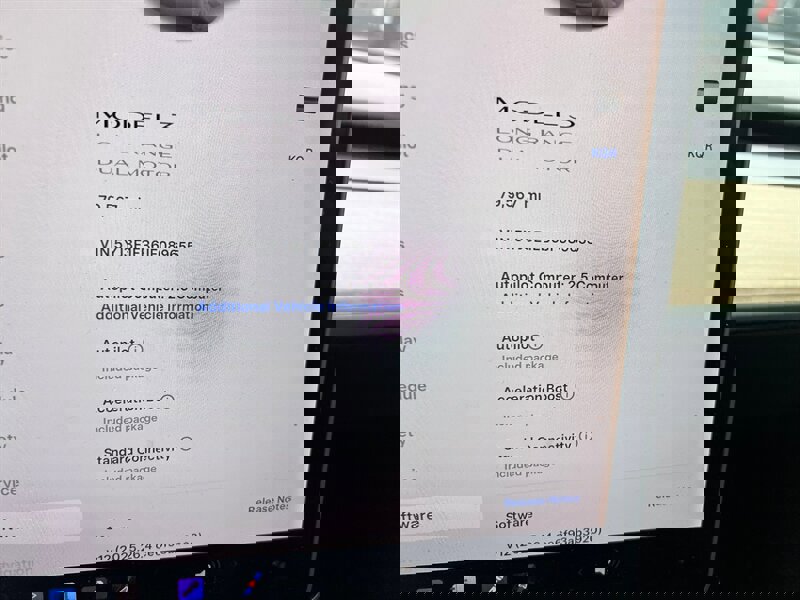 Used 2018 Tesla Model 3 Long Range image 25