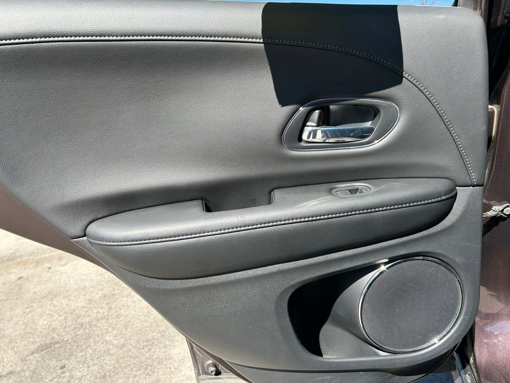 Used 2022 Honda HR-V EX-L image 24