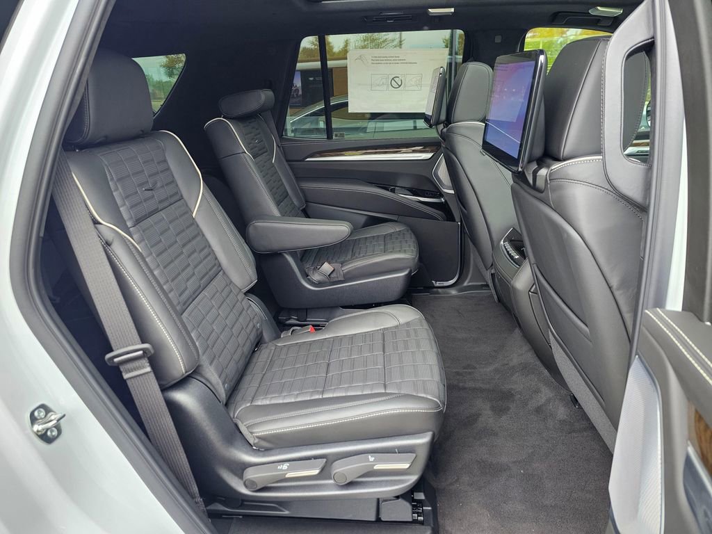 New 2026 Cadillac Escalade Platinum Sport AWD/4WD image 12