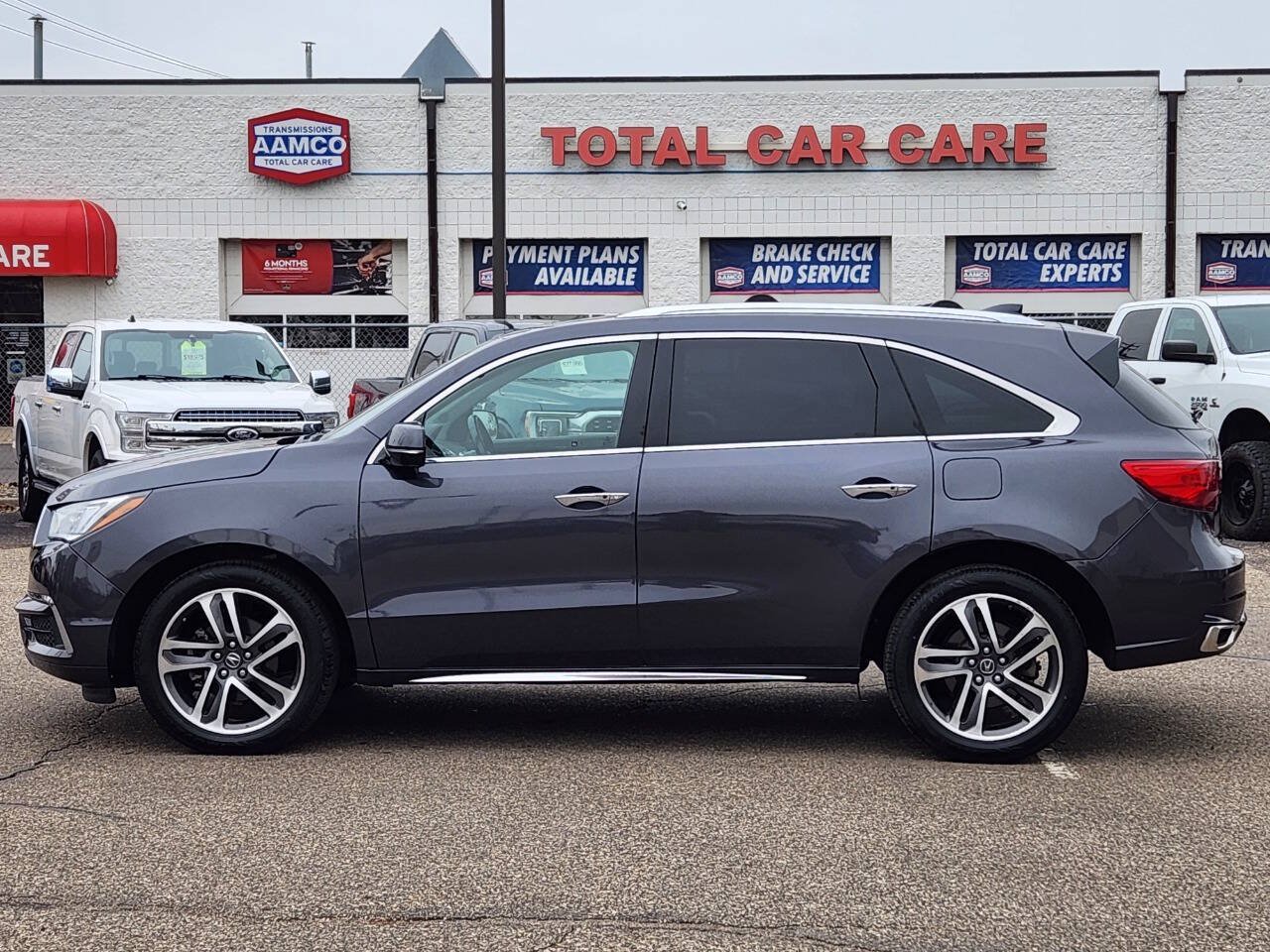 Used 2019 Acura MDX w/ Advance Package AWD/4WD image 2