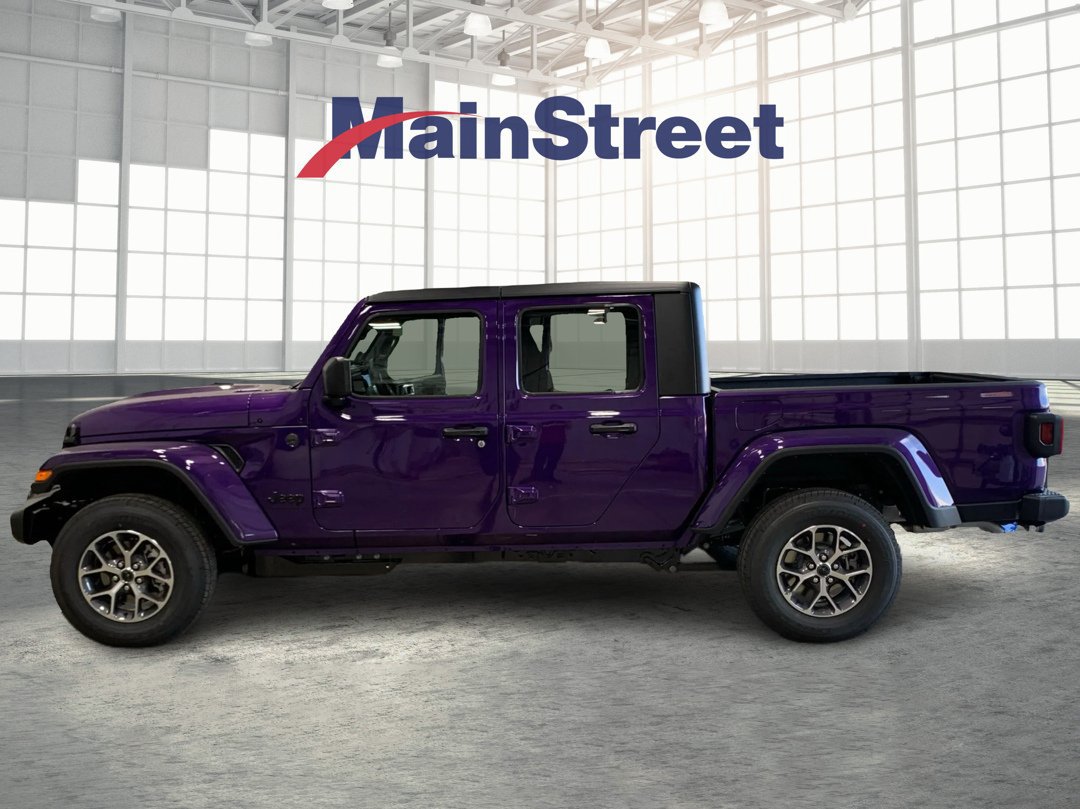 New 2026 Jeep Gladiator Sport AWD/4WD image 2
