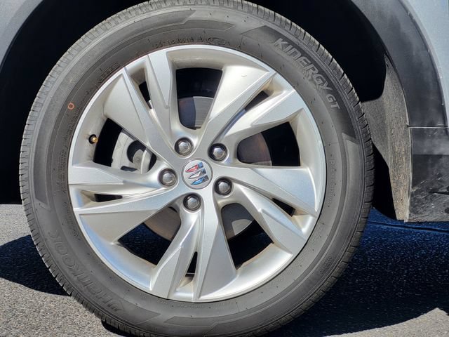 Used 2025 Buick Encore GX Preferred AWD/4WD image 11