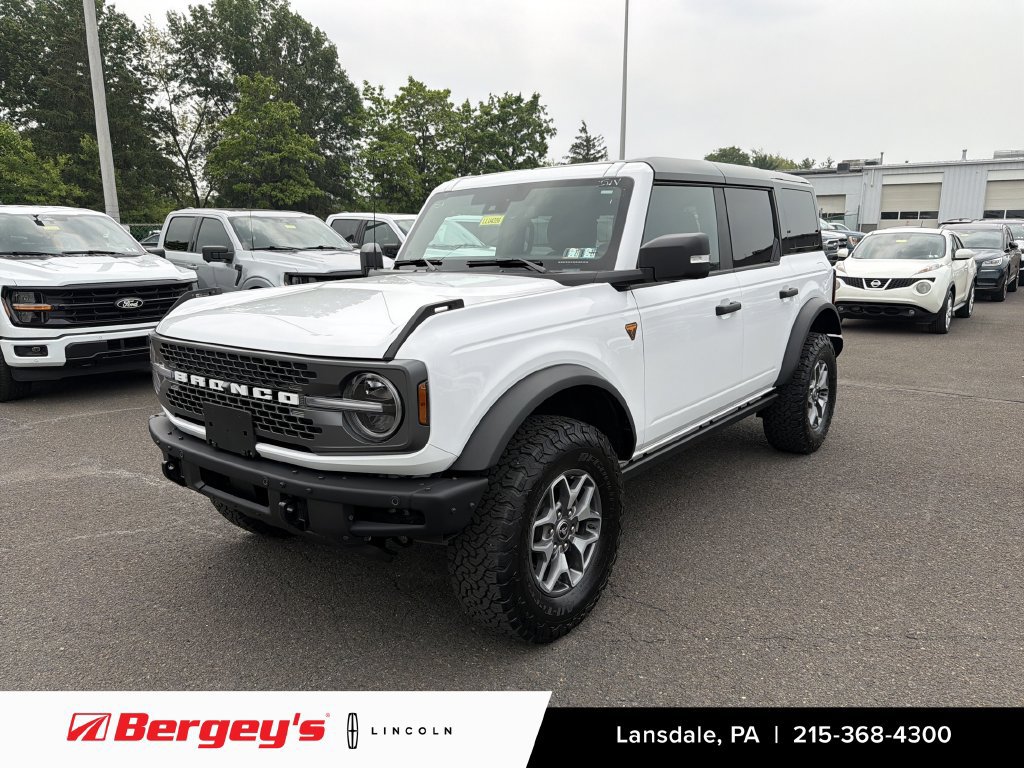 Used 2025 Ford Bronco Badlands AWD/4WD image 1