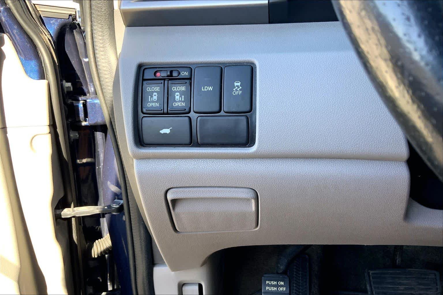 Used 2016 Honda Odyssey EX-L image 36