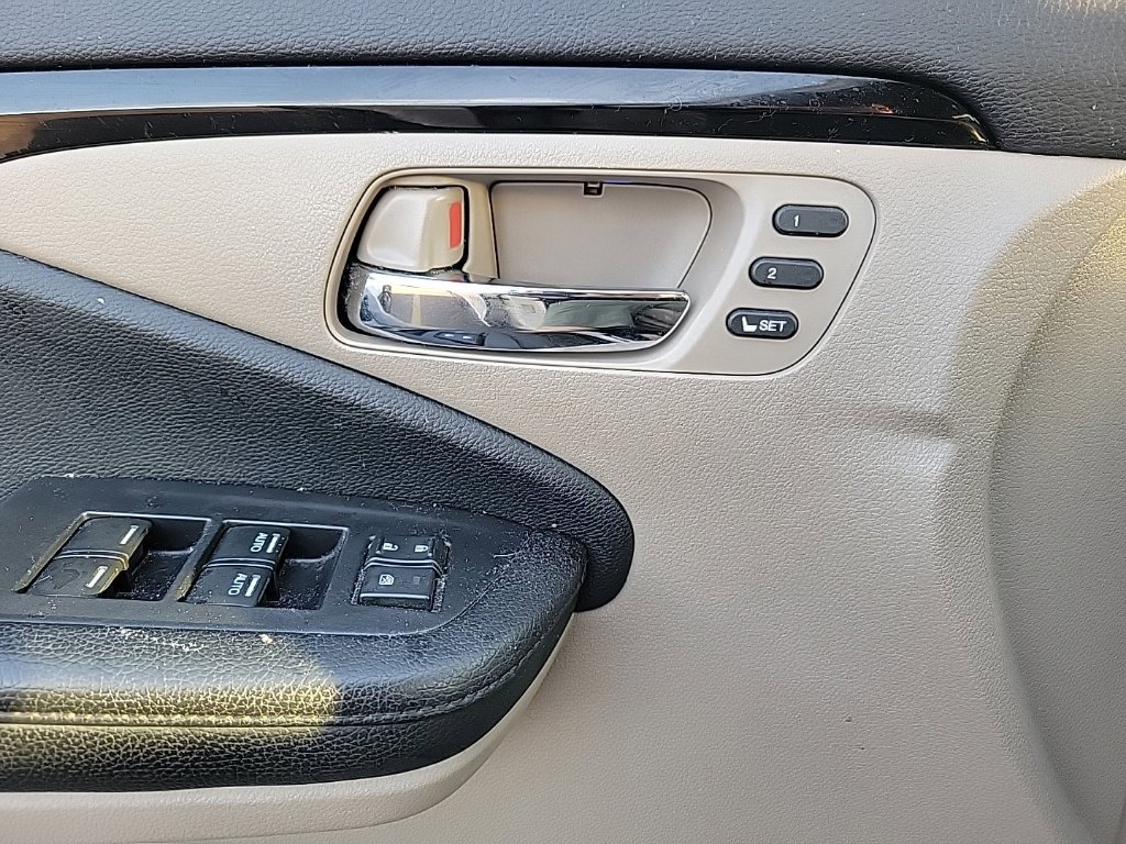 Used 2019 Honda Pilot Elite image 13