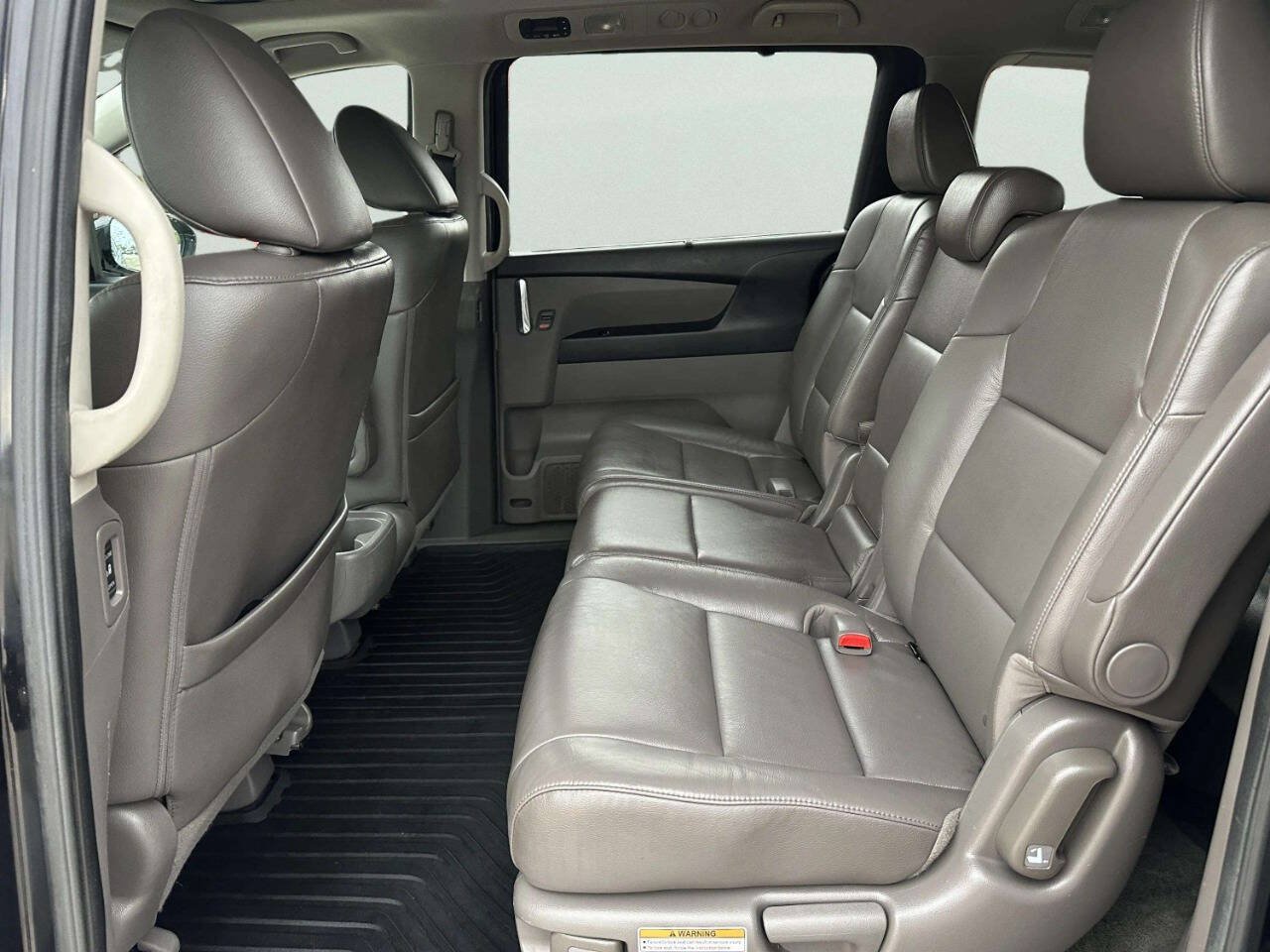 Used 2016 Honda Odyssey Touring Elite image 12