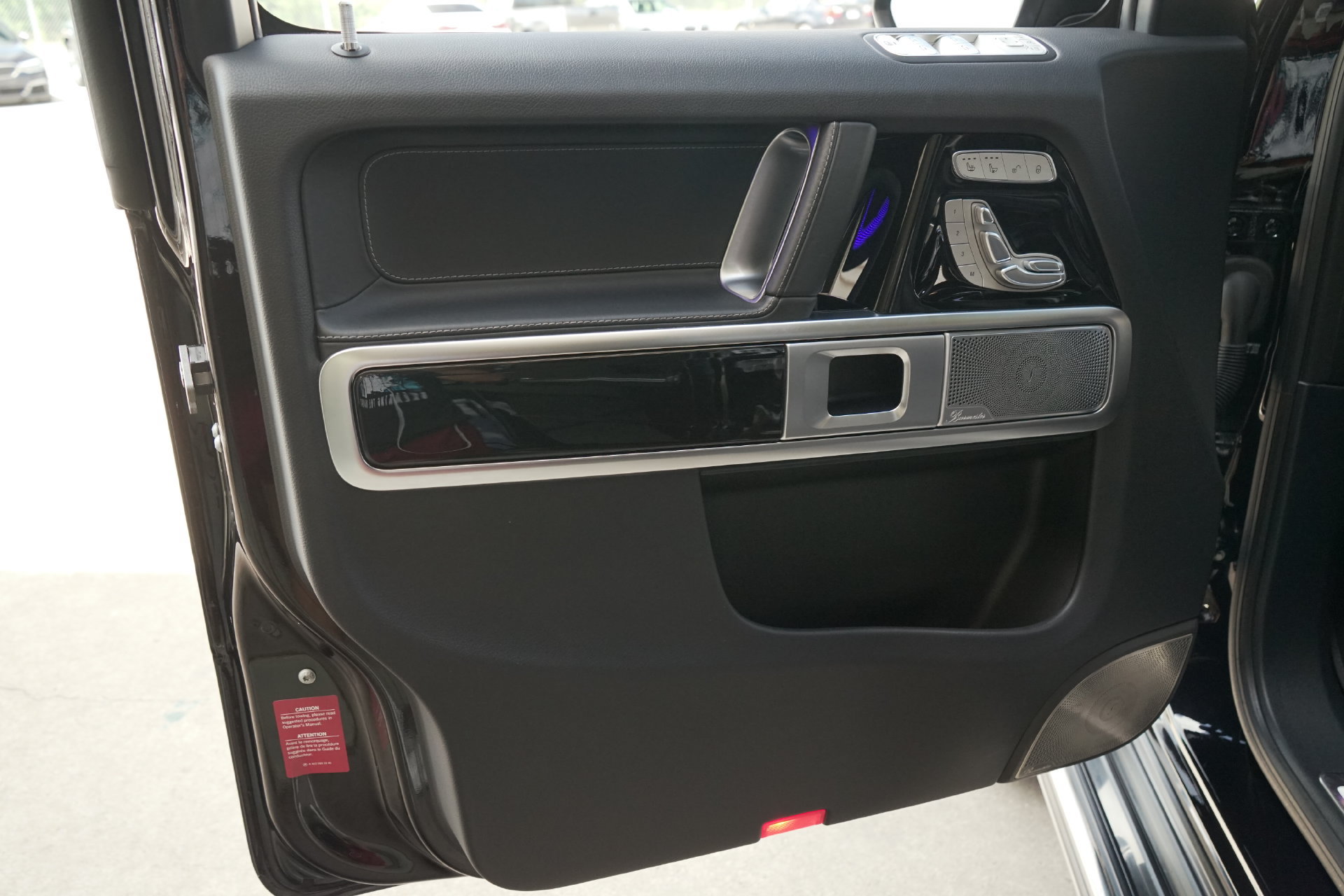 Used 2025 Mercedes-Benz G 550 image 25