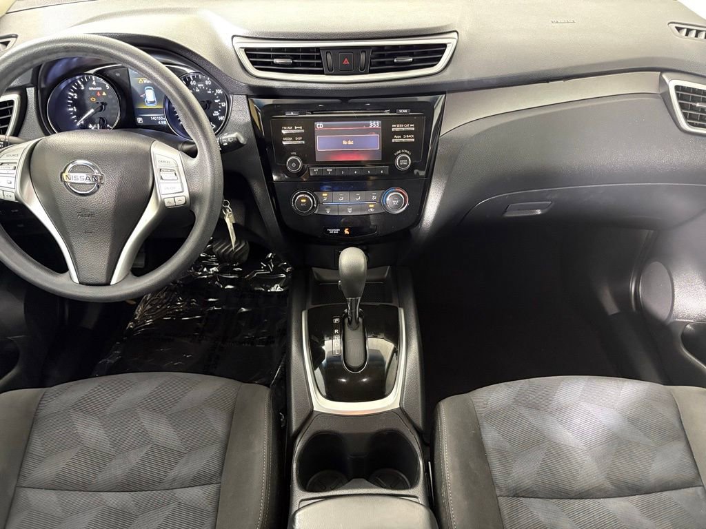 Used 2015 Nissan Rogue S image 32