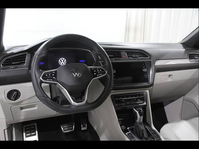 Certified 2024 Volkswagen Tiguan SE R-Line AWD/4WD image 6