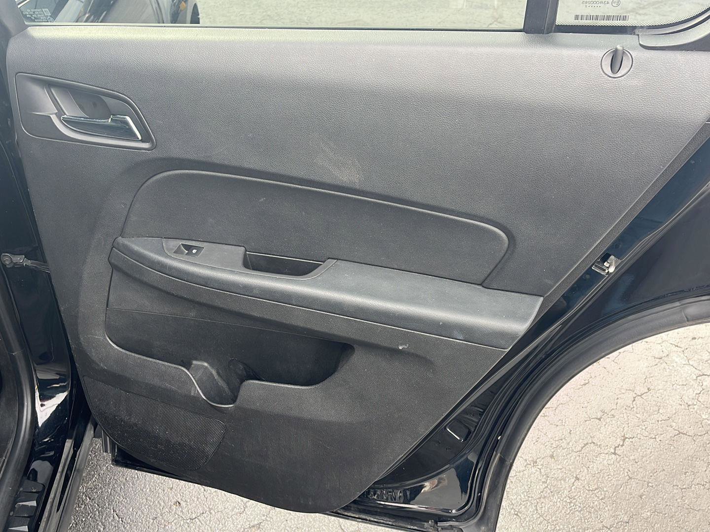 Used 2012 Chevrolet Equinox LT image 23