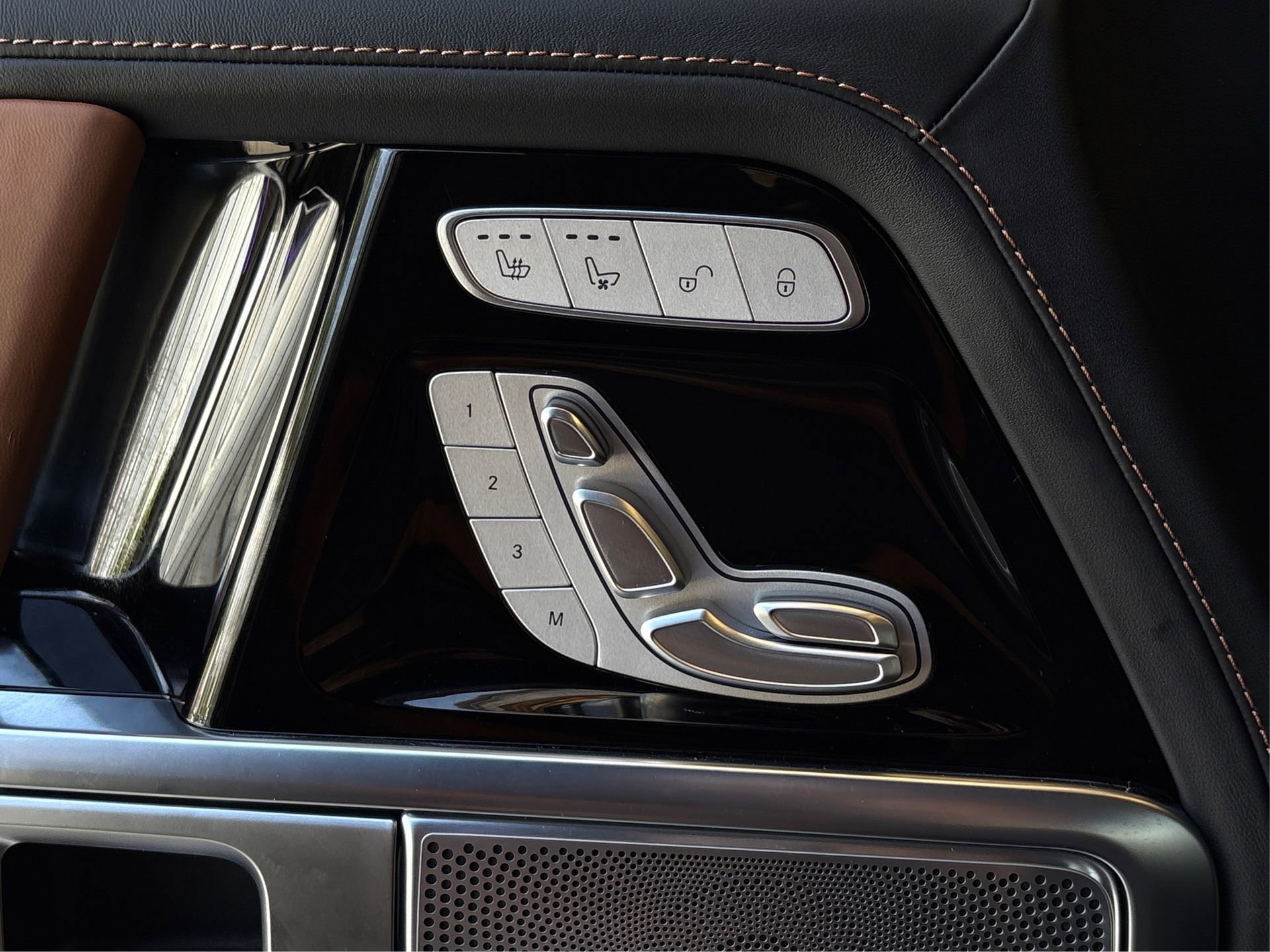 Used 2025 Mercedes-Benz G 63 AMG 4MATIC image 31