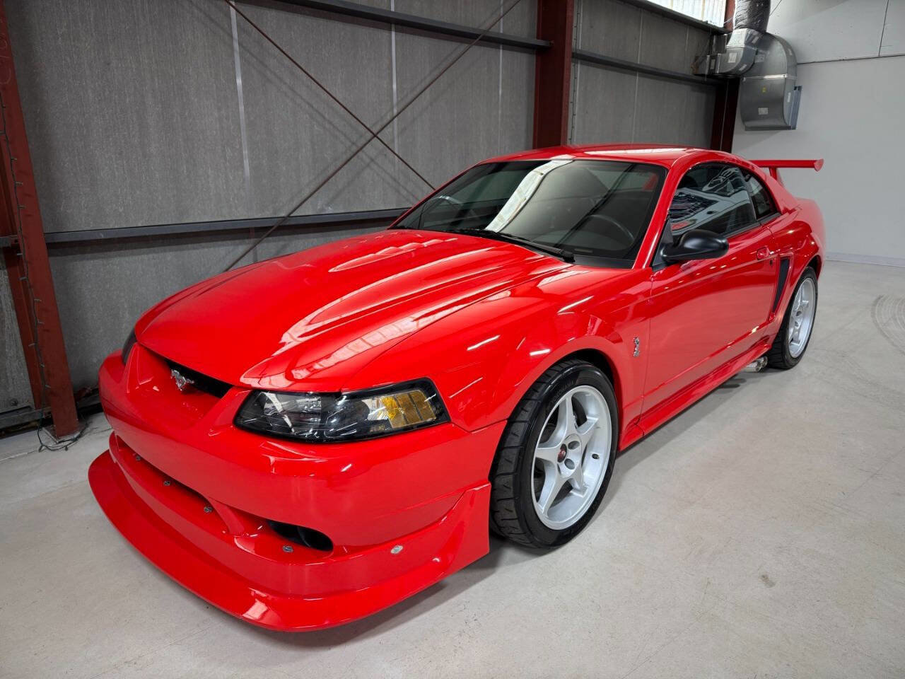 Used 2000 Ford Mustang Cobra RWD image 2