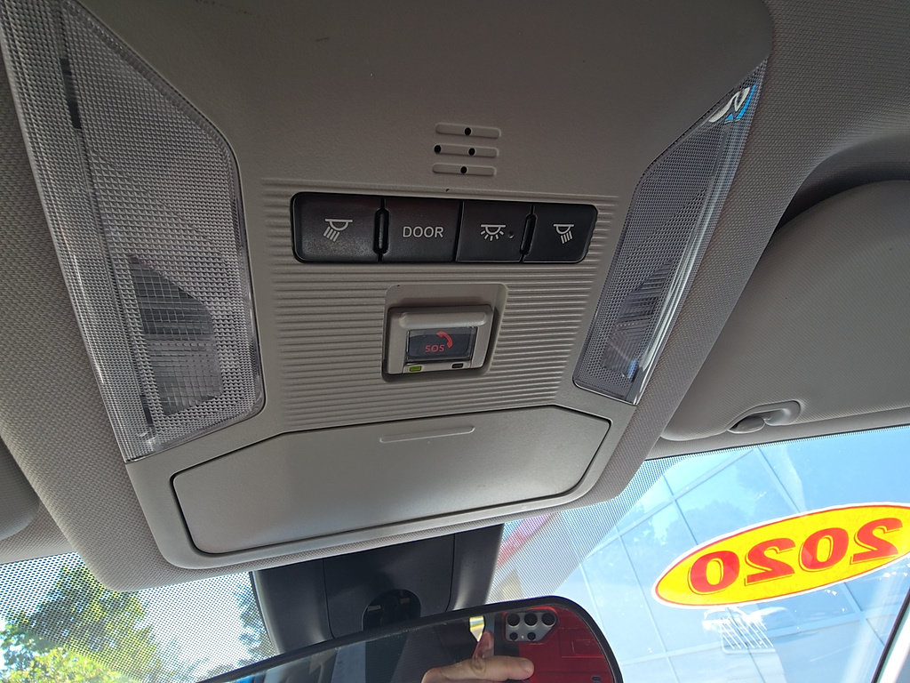 Certified 2021 Toyota RAV4 LE AWD/4WD image 18
