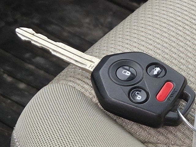 Used 2018 Subaru Impreza 2.0i Premium w/ Eyesight & BSD & Rcta image 19