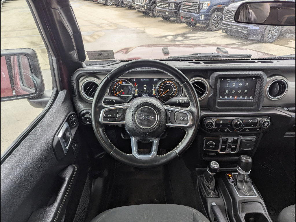 Used 2021 Jeep Wrangler Unlimited Sahara AWD/4WD image 2