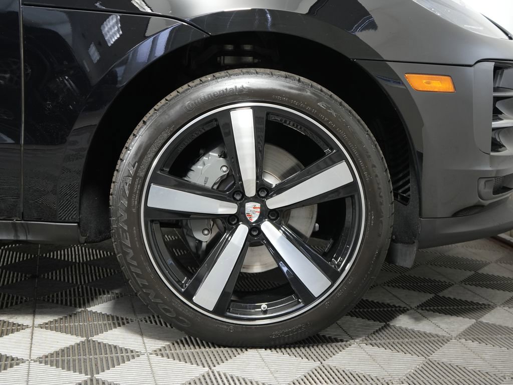 Certified 2021 Porsche Macan S AWD/4WD image 16