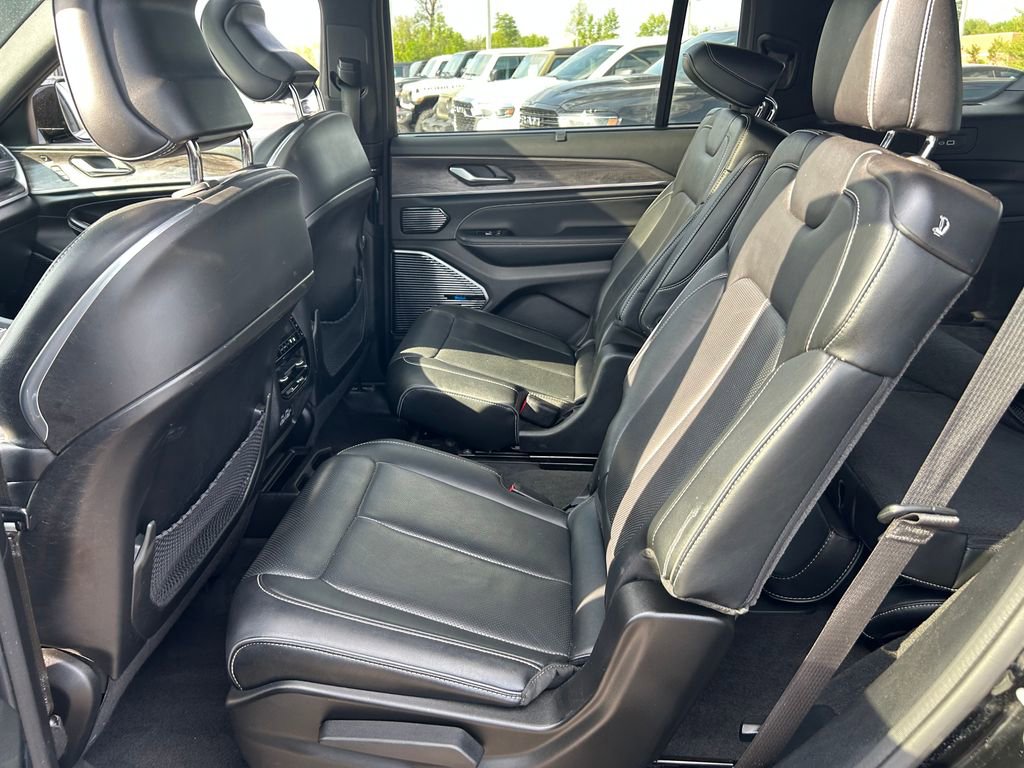 Certified 2022 Jeep Grand Cherokee L Overland w/ Luxury Tech Group IV AWD/4WD image 25