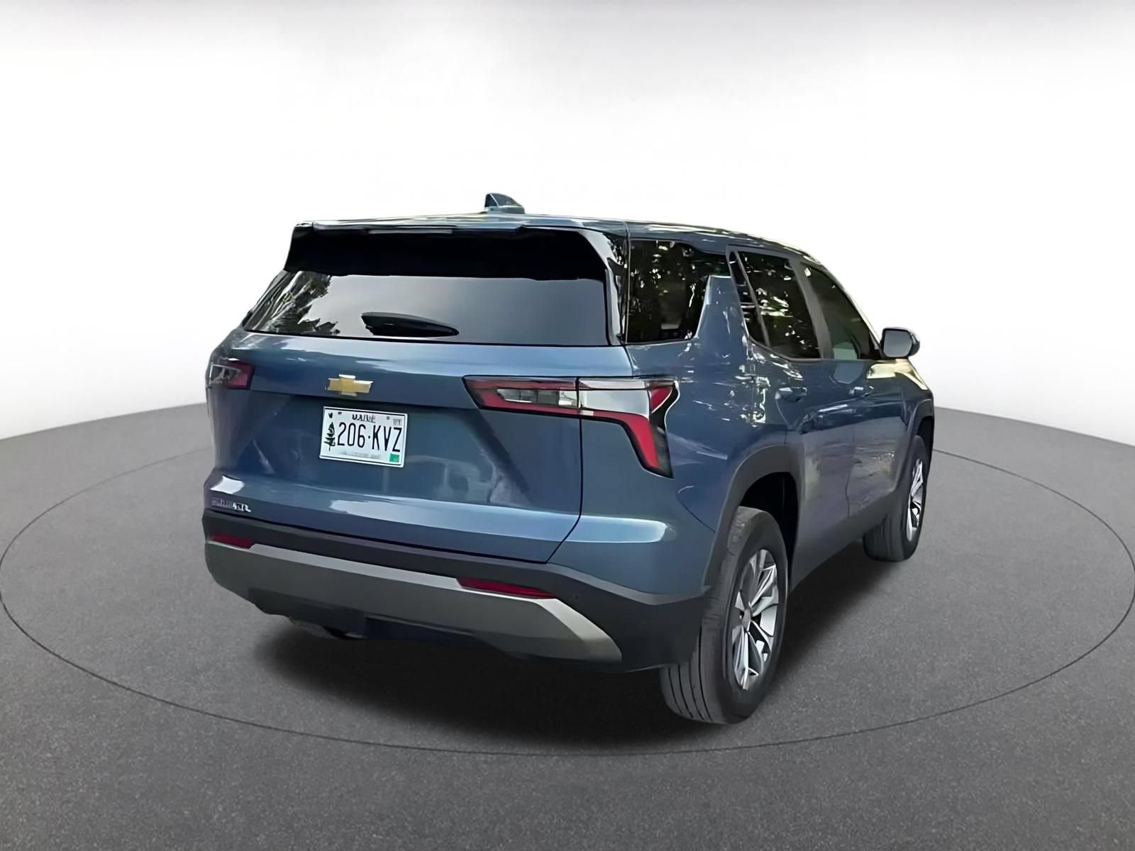 Used 2025 Chevrolet Equinox LT FWD image 13