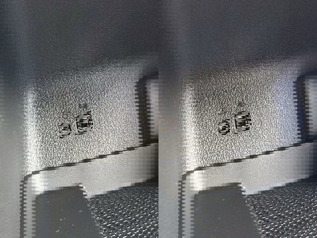 New 2026 Chevrolet Traverse LT image 28