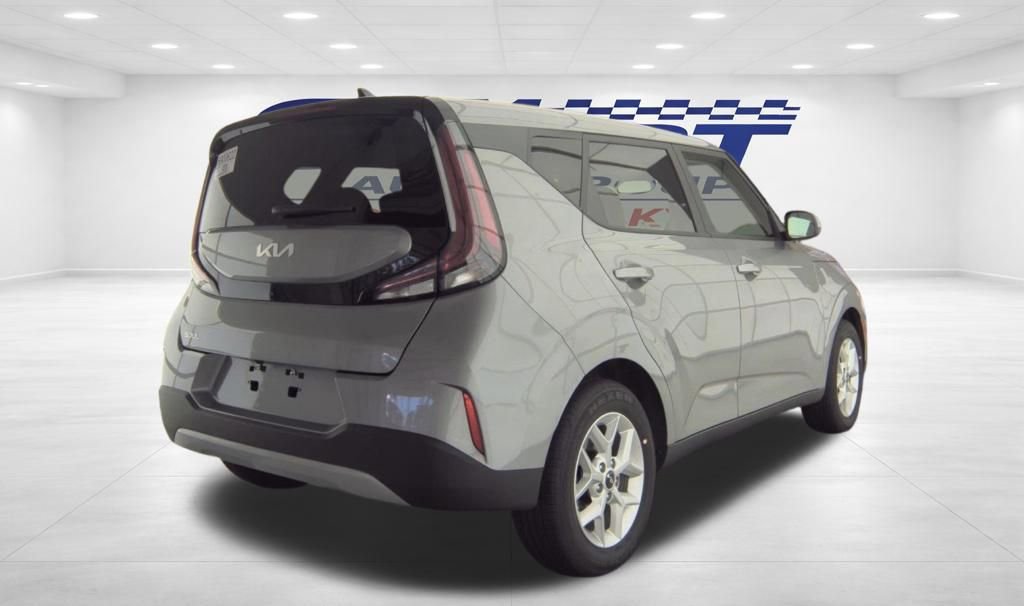 Used 2025 Kia Soul LX w/ LX Technology Package image 6