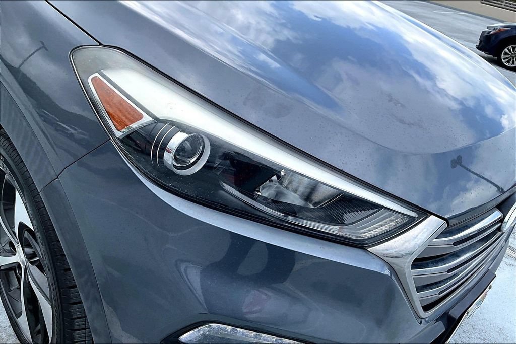 Used 2016 Hyundai Tucson Limited w/ Option Group 03 FWD image 32