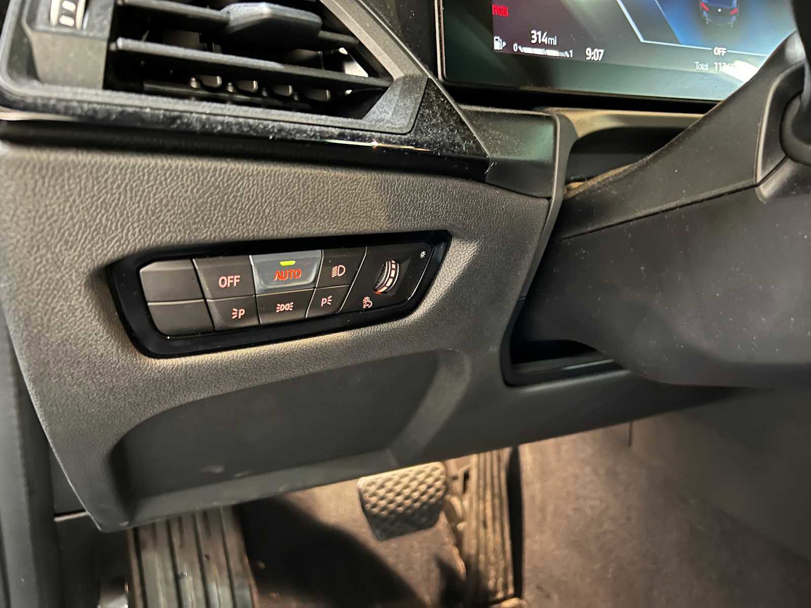 Used 2023 BMW 230i xDrive Coupe w/ Premium Package AWD/4WD image 23