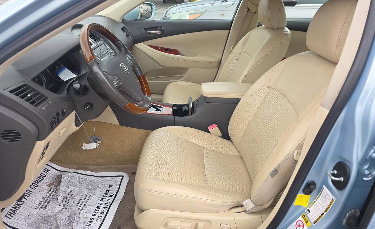 Used 2011 Lexus ES 350 FWD image 17