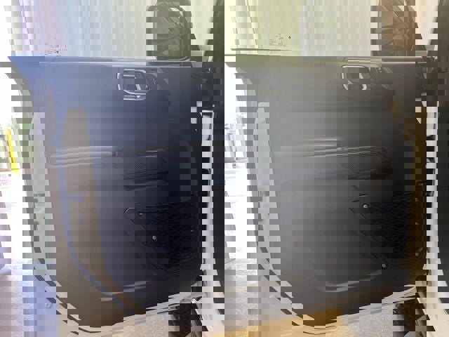 New 2025 Ford Bronco Badlands image 6