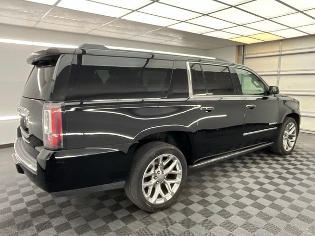 Used 2019 GMC Yukon XL Denali w/ Denali Ultimate Package AWD/4WD image 18