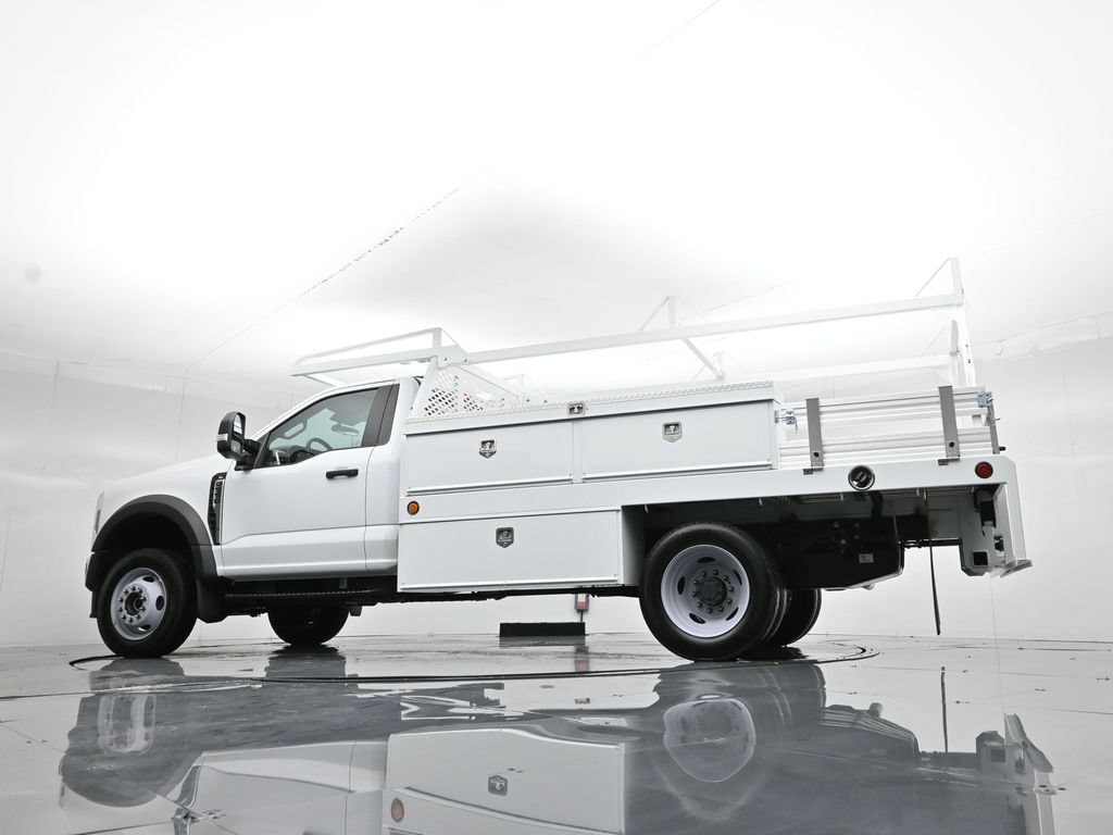 New 2025 Ford F550 4x4 Regular Cab Super Duty image 55