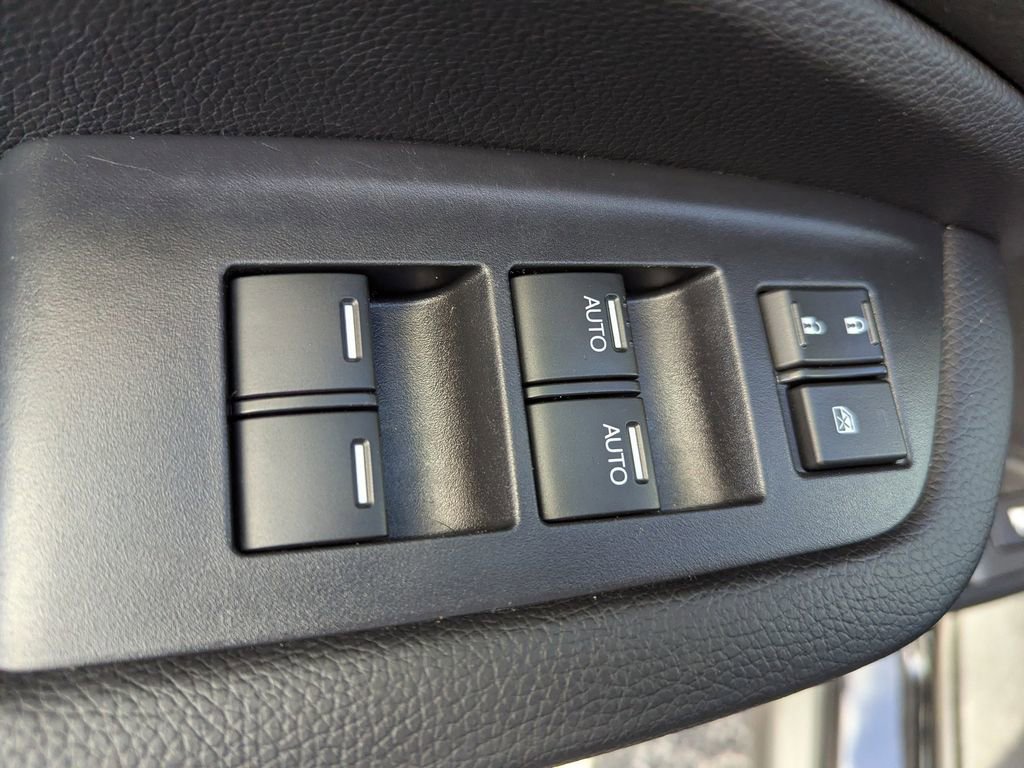 Used 2024 Honda Ridgeline Black Edition image 15