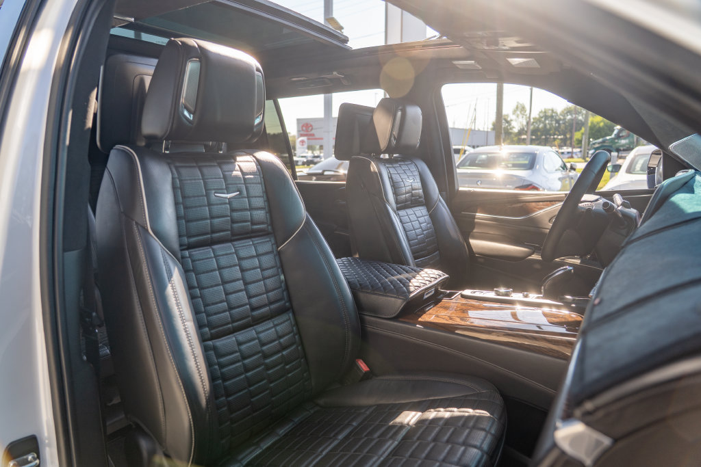 Used 2021 Cadillac Escalade ESV Sport Platinum AWD/4WD image 21
