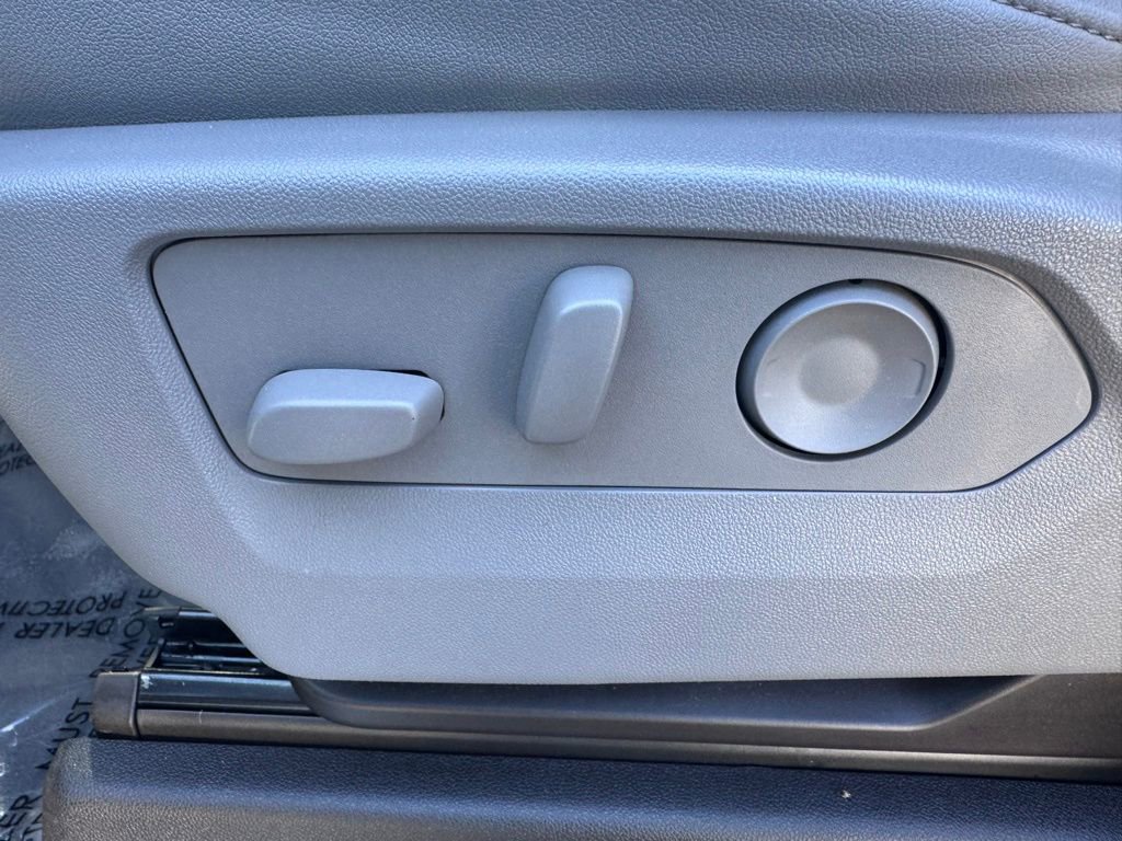 Used 2024 Chevrolet Silverado 1500 LTZ image 20