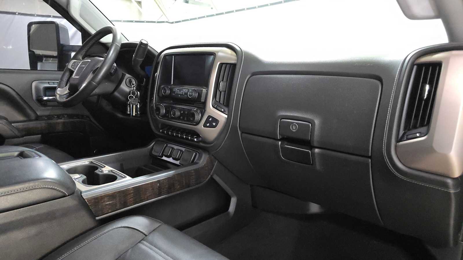 Used 2015 GMC Sierra 3500 Denali w/ Duramax Plus Package image 11